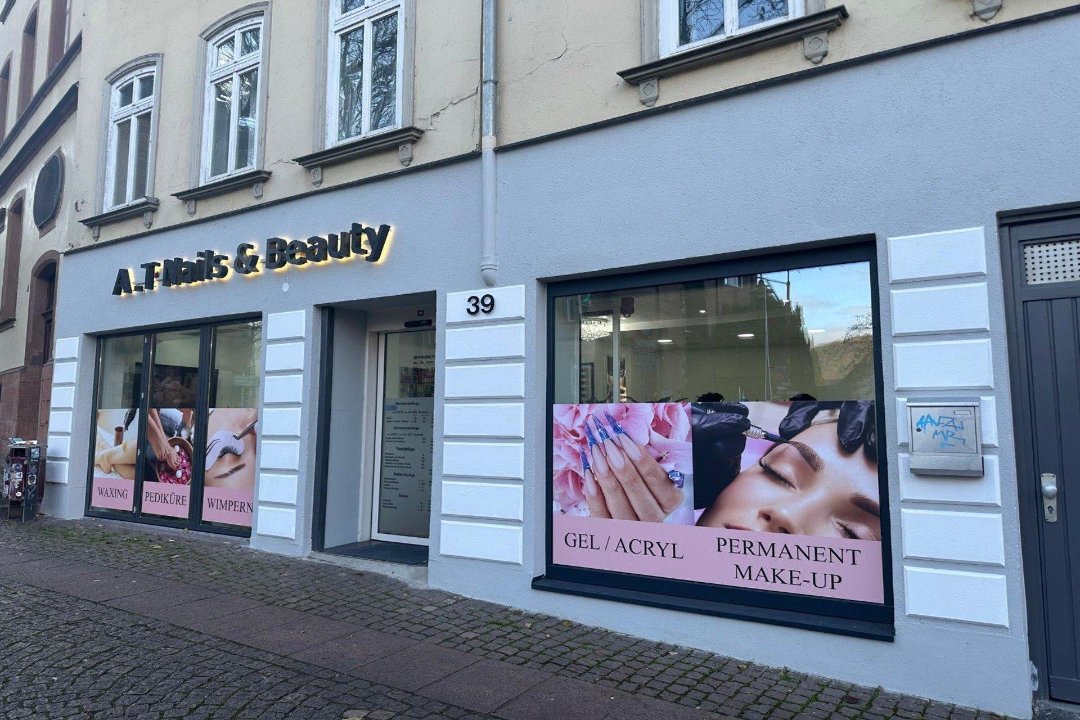 A.T Nails & Beauty, Marburg, Hessen