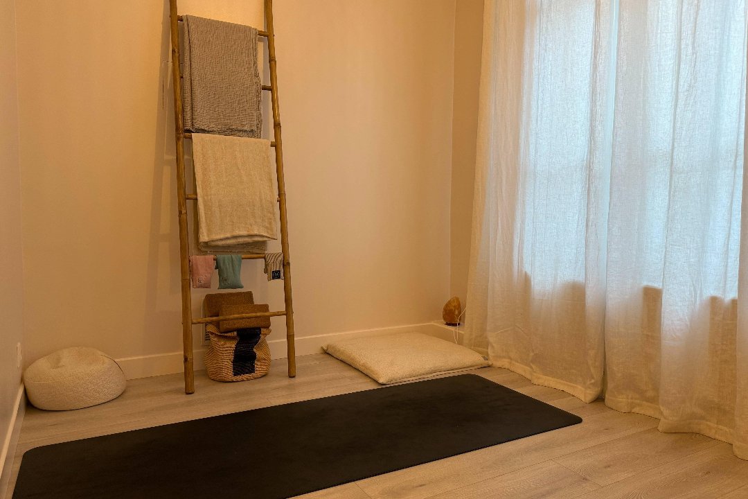 Inhale Yoga, Levallois-Perret, Hauts-de-Seine