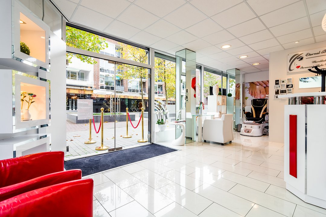 Eternal Beauties, Enschede