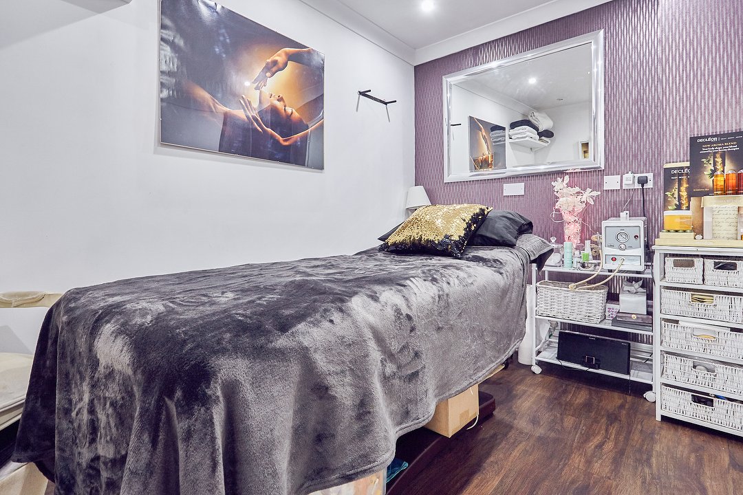Aroma Beauty, Orpington, London