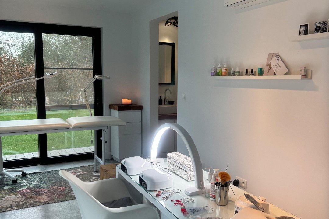 Nails Inc, Borsbeek, Provincie Antwerpen