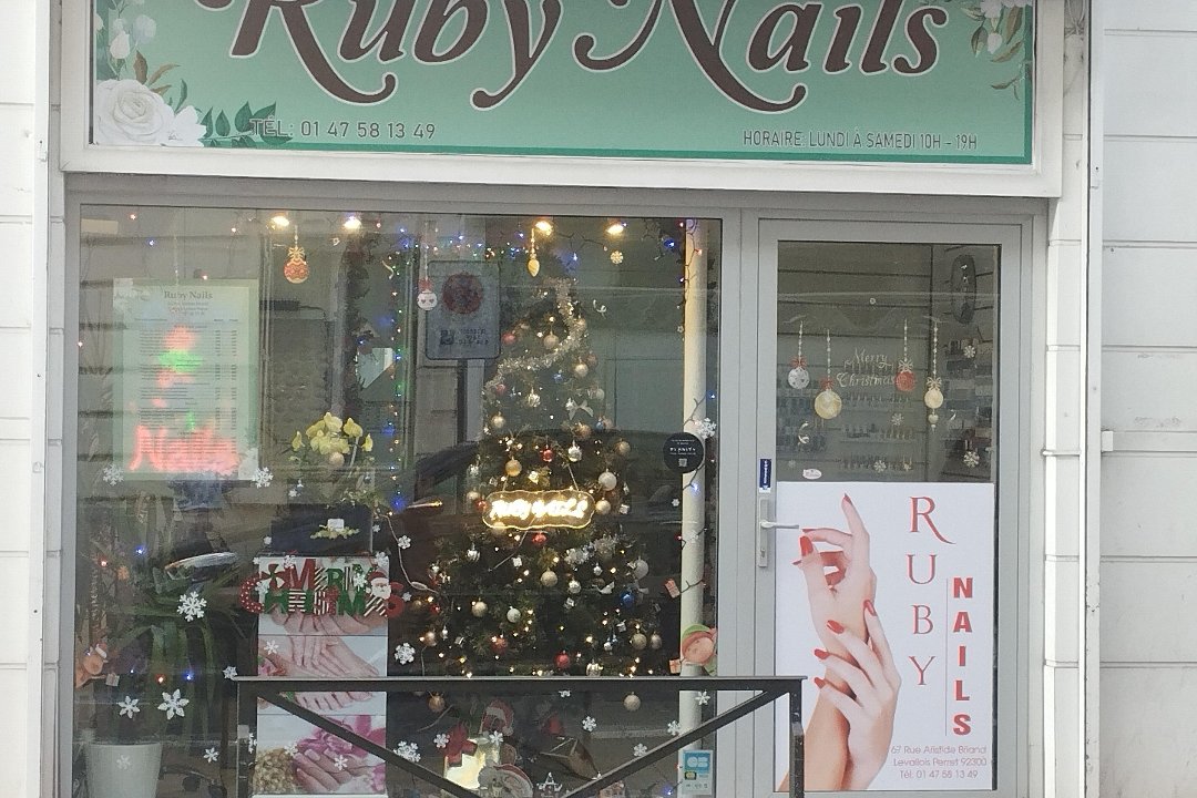 Ruby nails, Levallois-Perret, Hauts-de-Seine