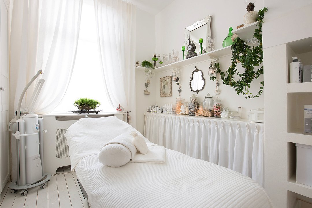 Nour Beauty, Sweelinckplein, The Hague