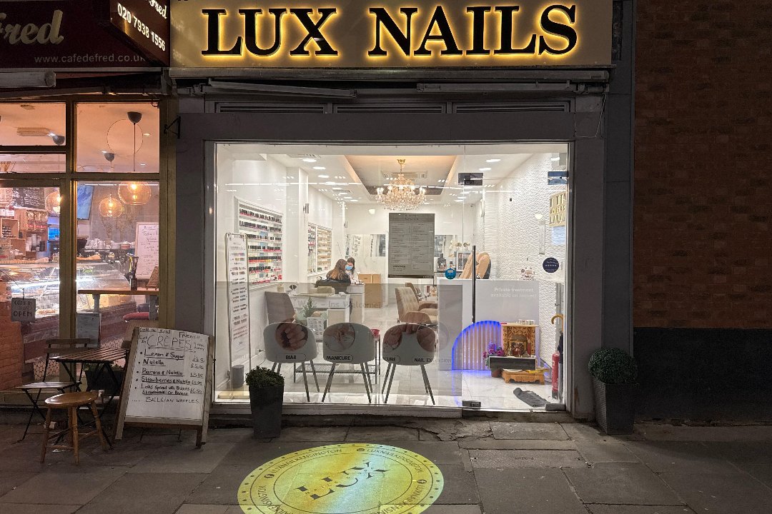 Lux Nails Kensington, Kensington High Street, London