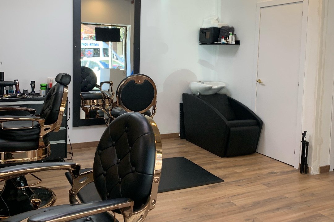 Urbano Barber Shop Peluquería de Hombre, Ascao, Madrid