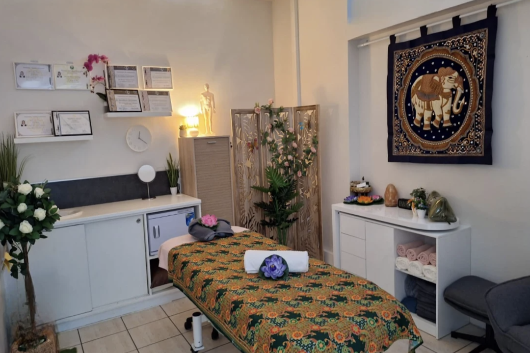 Iris Massage Thai, Aubagne, Bouches-du-Rhône