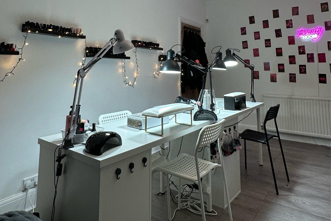 Beauty Room - London, Pollards Hill, London