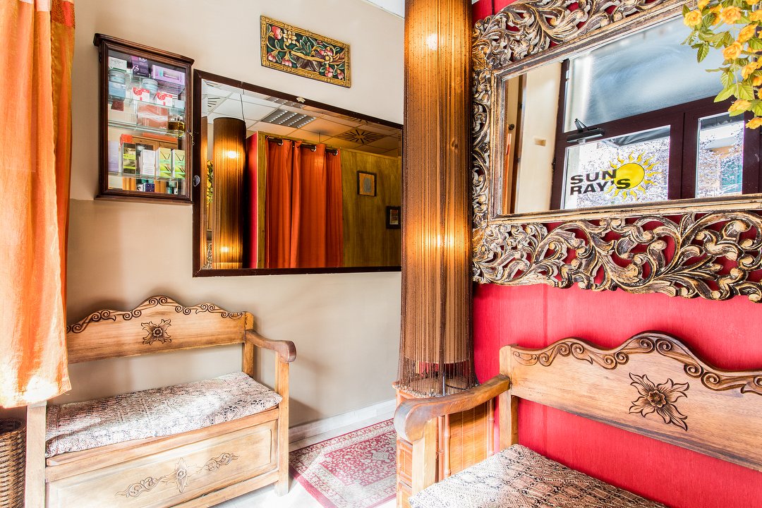 Sun Ray's, Eroi, Roma