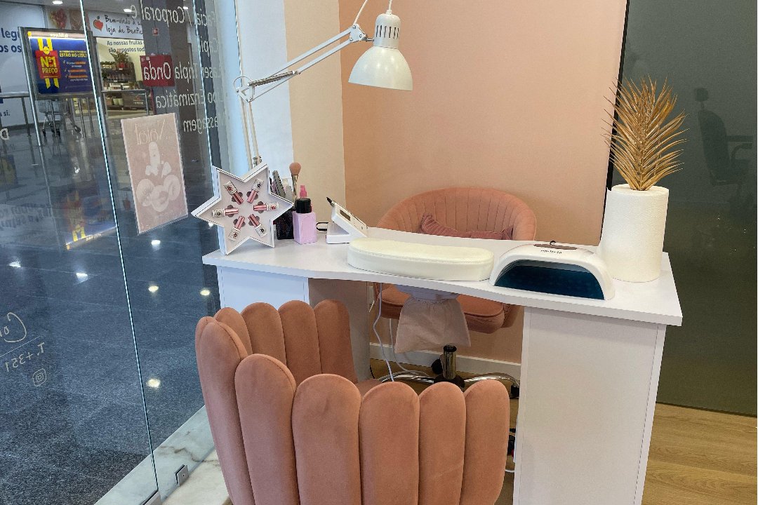Taty Paranhos Beauty Studio, Amadora
