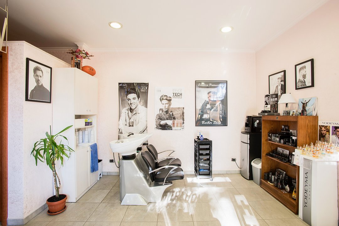 Eclettico Barber Shop, Zona Torre Angela, Roma