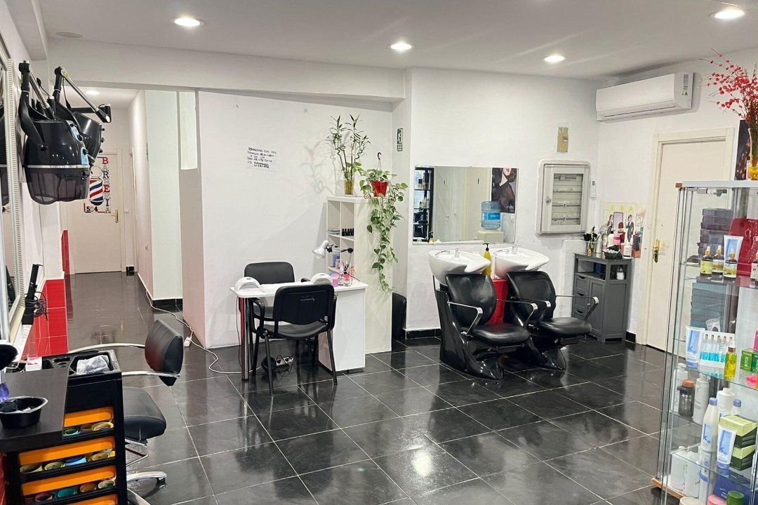 Peluquería Adonai, Plaza de Valle de Oro, Madrid