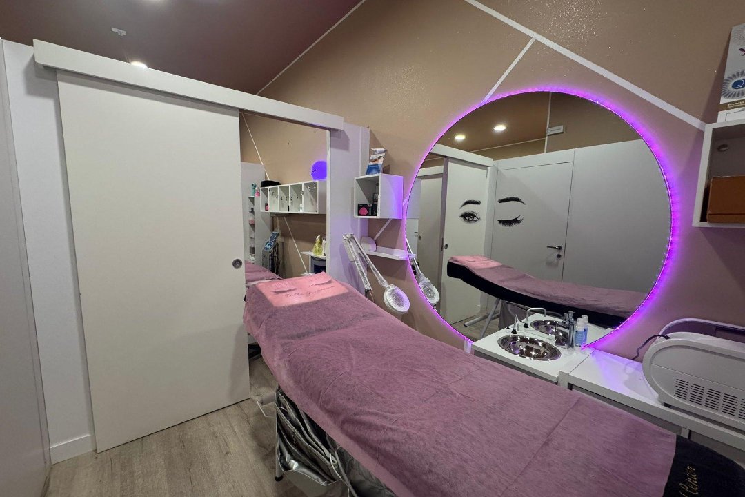 EEV Beauty Specialist, Sesto San Giovanni, Lombardia