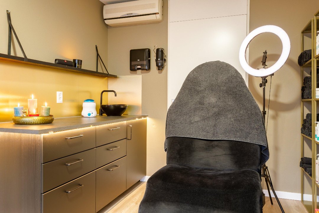 Salon Pure Beauté, Nieuwegein, Provincie Utrecht