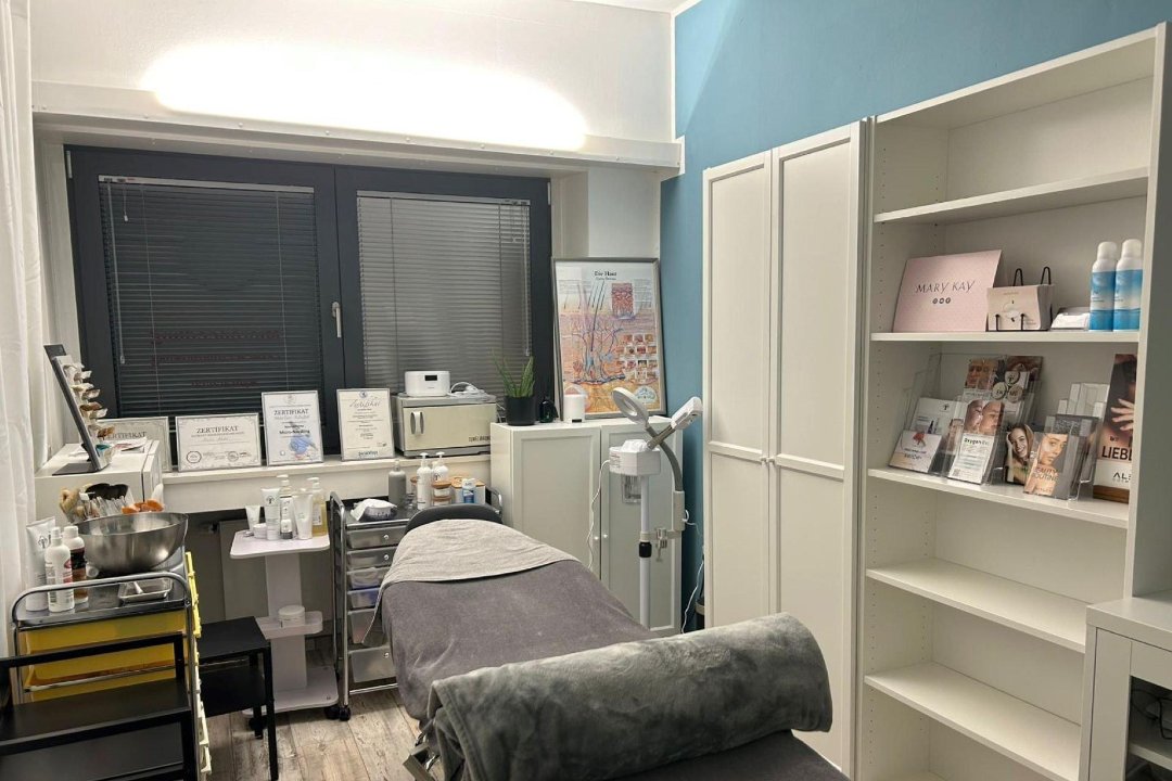 Pearl Kosmetik & Wellness, Graf-Adolf-Platz, Düsseldorf