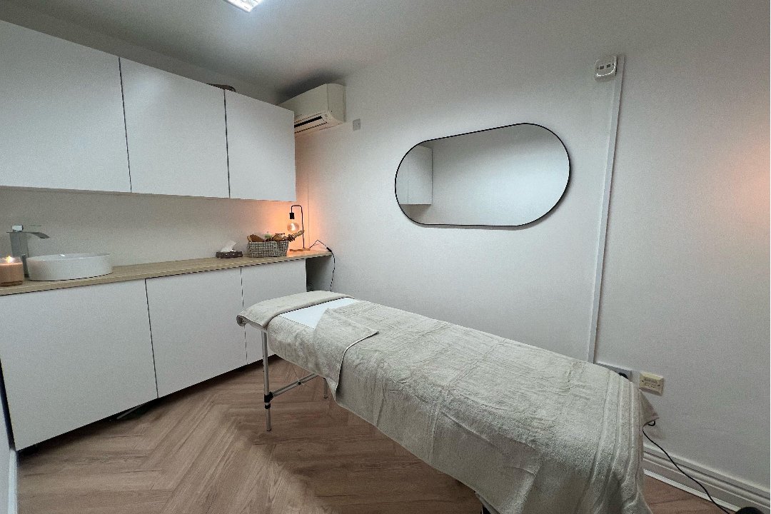 By Kely Massage Studio, Market Street, Manchester
