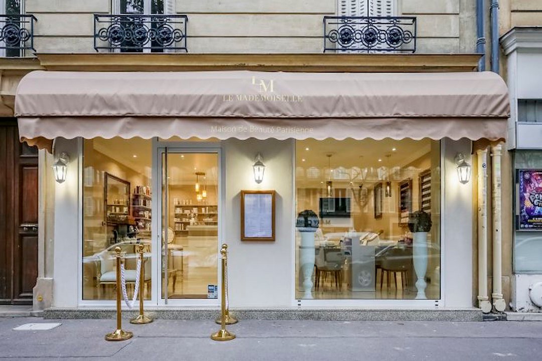 Le Mademoiselle : Maison de Beauté Parisienne, Métro Ségur, Paris
