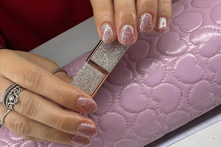 Mirror Beauty Lab - Onglerie Bologna BO - Photo de galerie - OneBooking