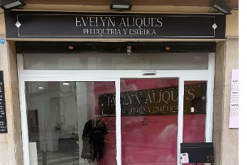 EVELYN ALIQUES. Peluqueria y Estetica