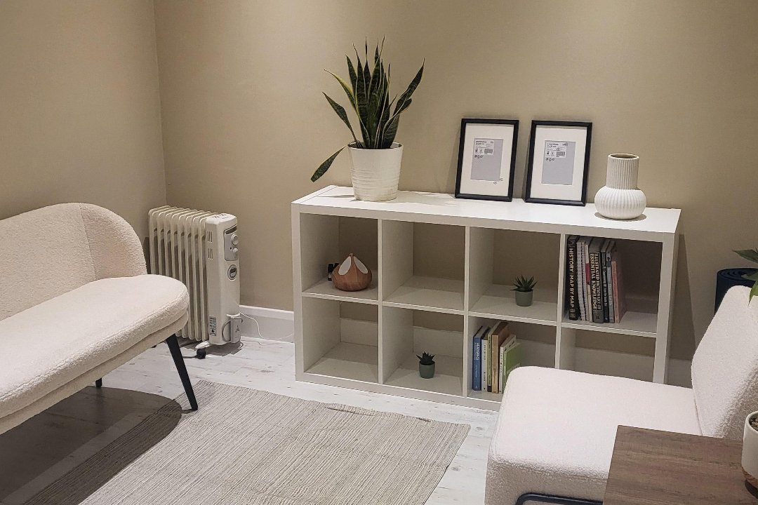 WholeSelf Counselling & Restorative Body Therapy, Osidge, London