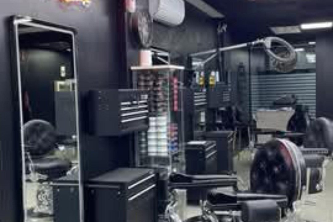 Golden Fingers Barber Shop & Tattoo, Faitanar, Valencia