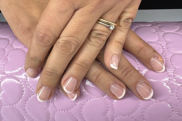 Mirror Beauty Lab - Onglerie Bologna BO - Photo de galerie - OneBooking