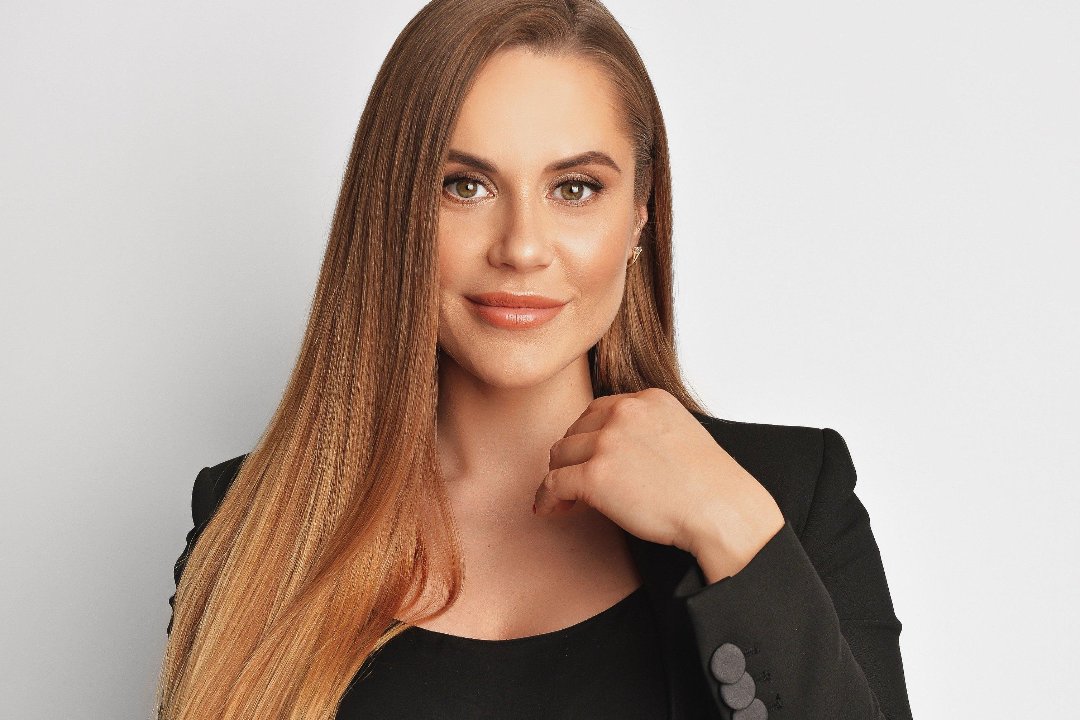 Šukauskė Brows (Grožio salonas Monro), Antežeriai, Vilnius