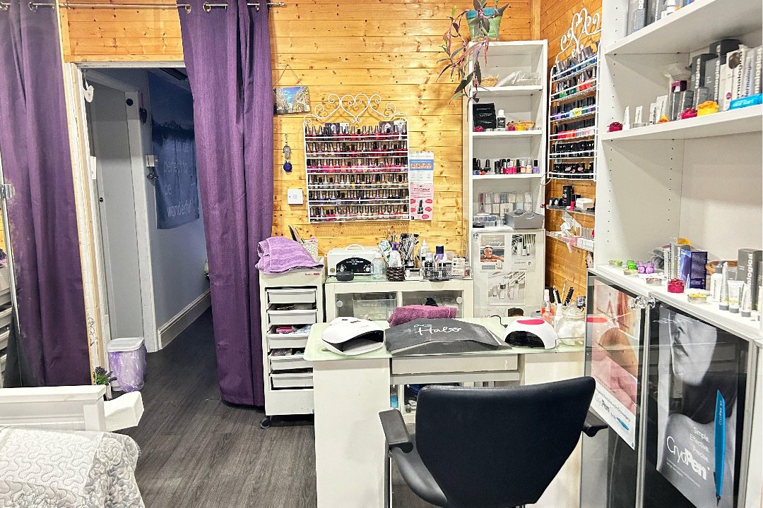 Zereni Beauty Salon, Browns Wood, Buckinghamshire