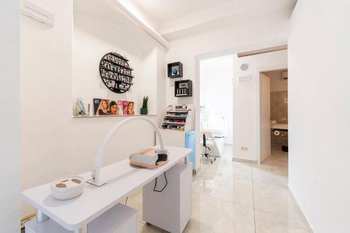 Beautyque di Andrea - Onglerie Firenze - Photo de galerie - OneBooking