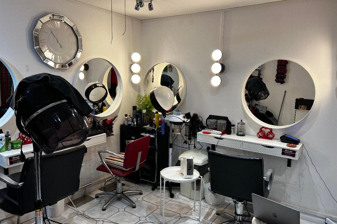 El Shaddai Afro-Caribbean Hair Salon, Highbury Park, Birmingham