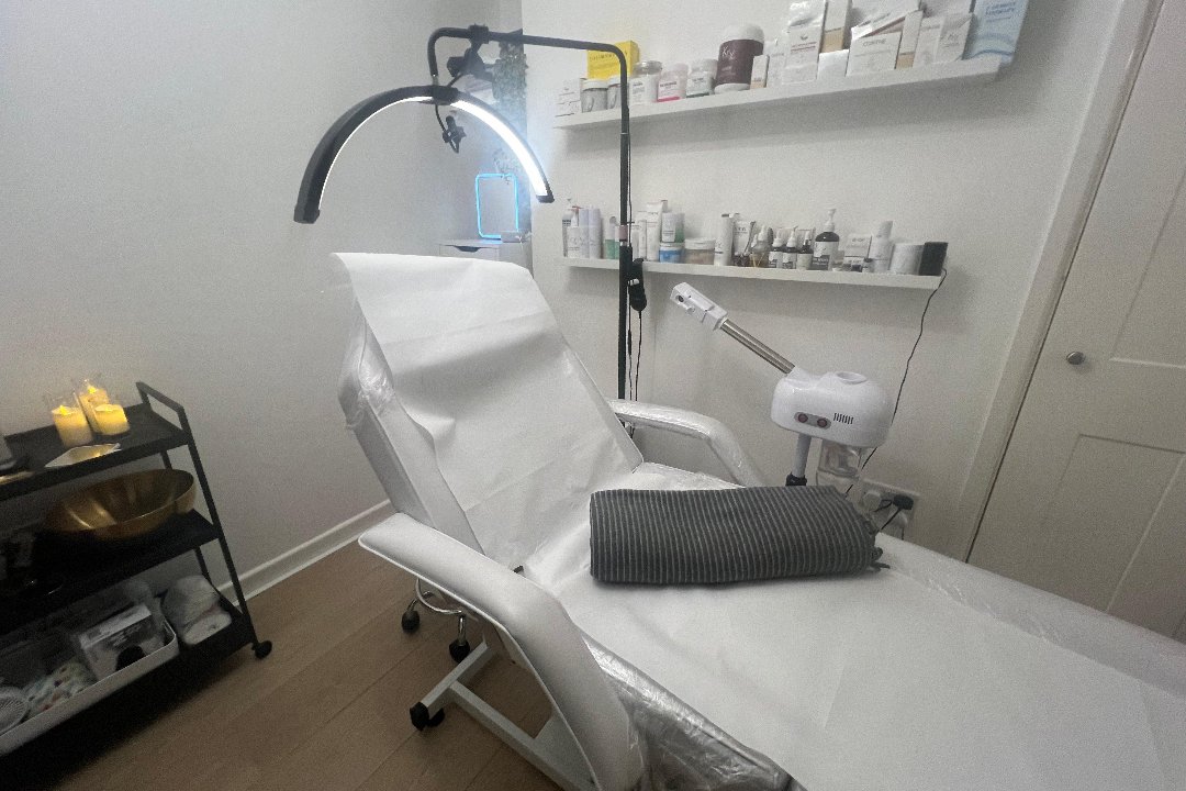 Envy Clinic AESTHETIC & FACIALS, Gidea Park, London