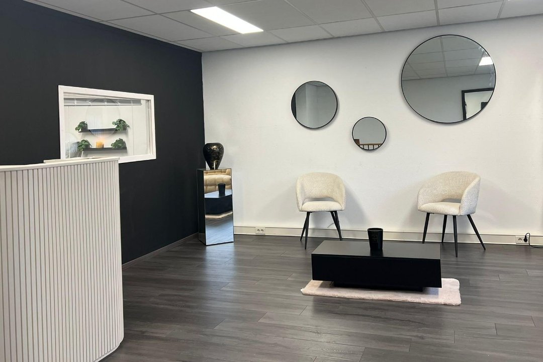 Milagro Wax, Alban Bergstraat, Almere