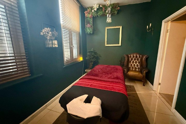 Circle 8 Massage - Massage 3 Lower Briggate  - Photo de couverture - OneBooking
