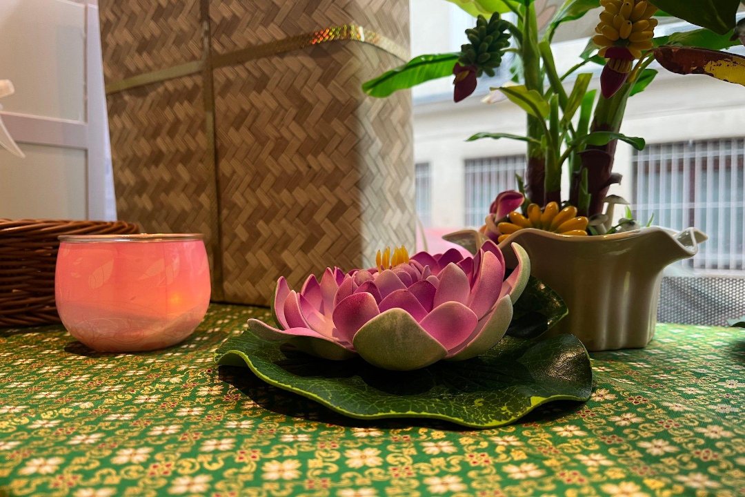 PHI NONG THAI MASSAGE, Mont des Arts