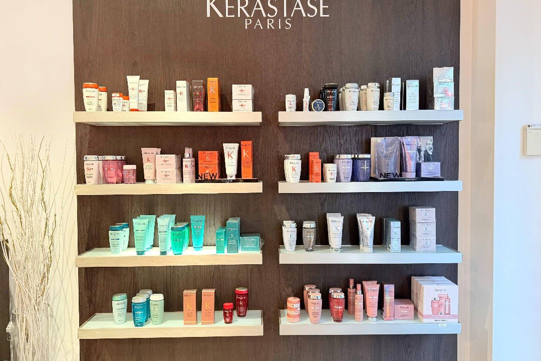 Hair & Head Spa by Caroline, Michelbeuern, Wien