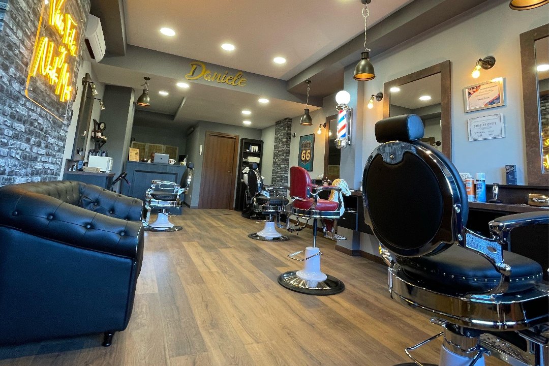DF Barbershop - Eur-Papillo, Laurentino, Roma