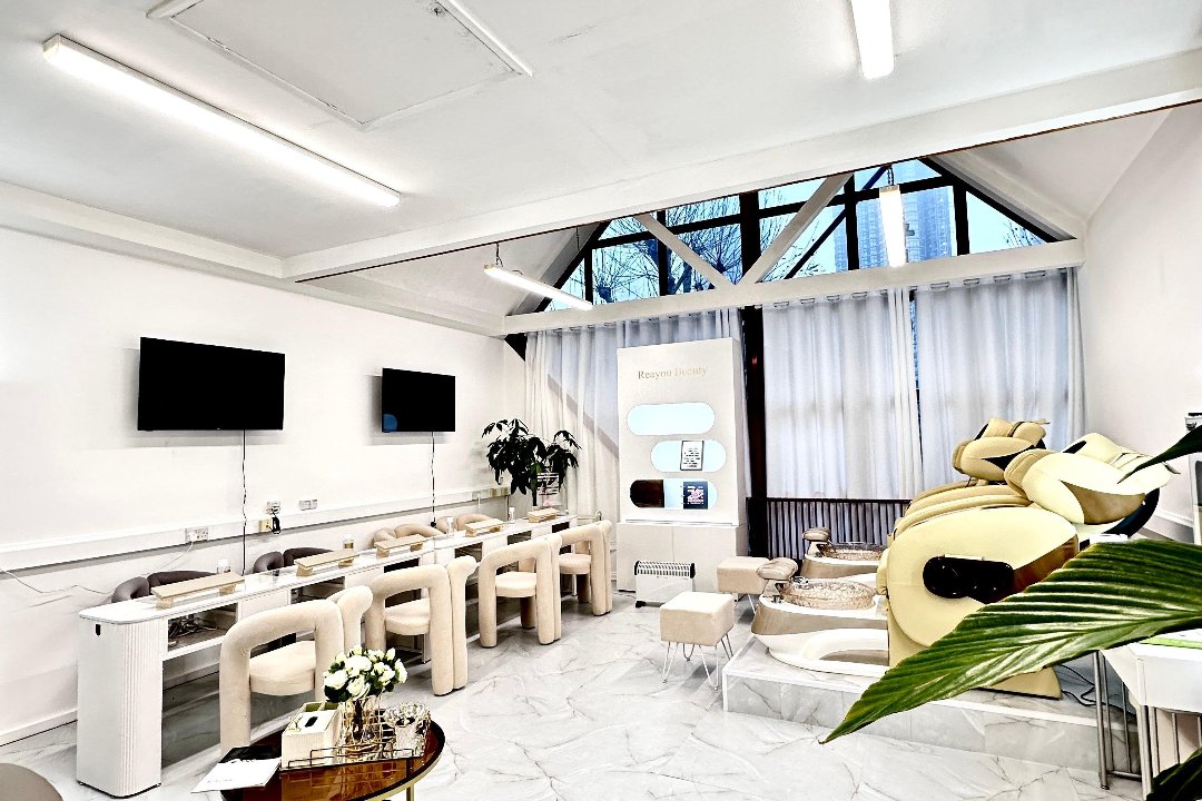 Reayou Beauty, Cubitt Town, London