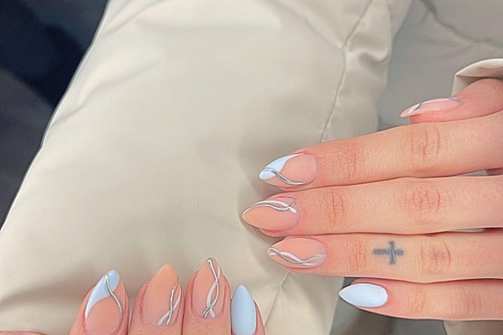 Parisa NailArt - Onglerie Leeds - Photo de galerie - OneBooking