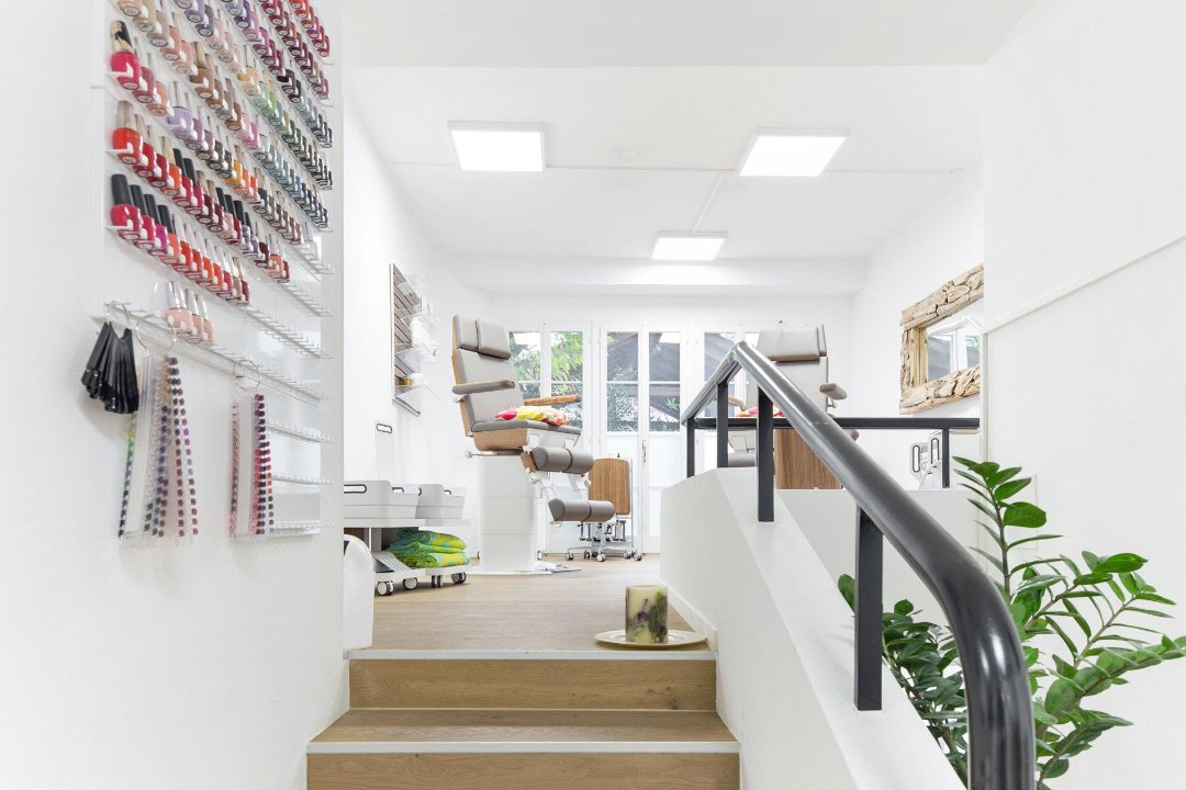 Nailstudio by Havryk Beauty, Kreis 4, Zürich