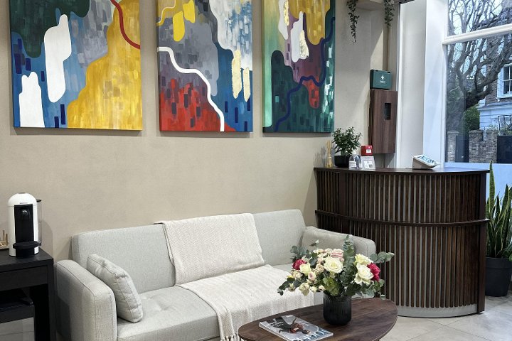Fifty Three Beauty Studio - Onglerie London - Photo de galerie - OneBooking
