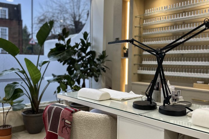 Fifty Three Beauty Studio - Onglerie London - Photo de galerie - OneBooking