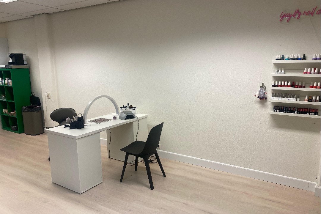 Elegant nails and Pedicure, Rhoon metro, Zuid-Holland
