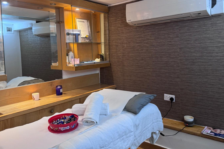 Shiffa Clinic | Treatment Room - Wellness in St Johns Wood, London ...