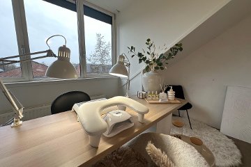 Nail Room by Roos