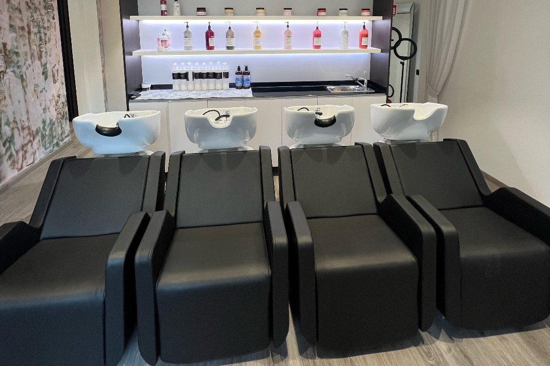 Leccia Hair & Beauty Salon - Monza, Monza, Lombardia