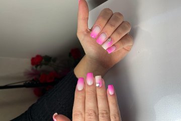 Sb_studio_nails