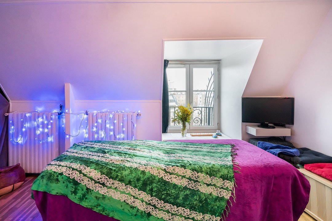 Paua Massage, Pereire, Paris