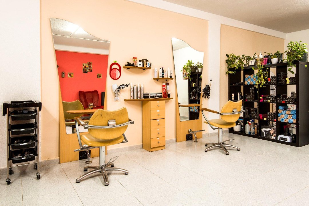 Peluquería y Estética Nerea, Timón, Madrid