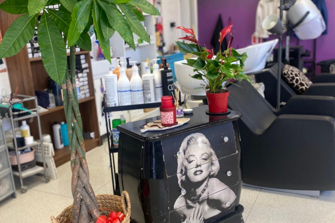 Ieuu Hair and Beauty, San Giuliano Milanese, Lombardia