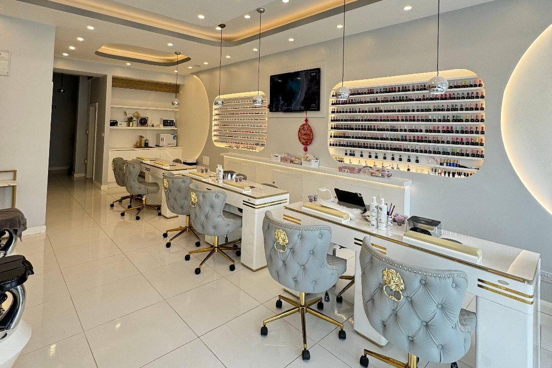 Debbie Nails & Beauty, Eltham, London