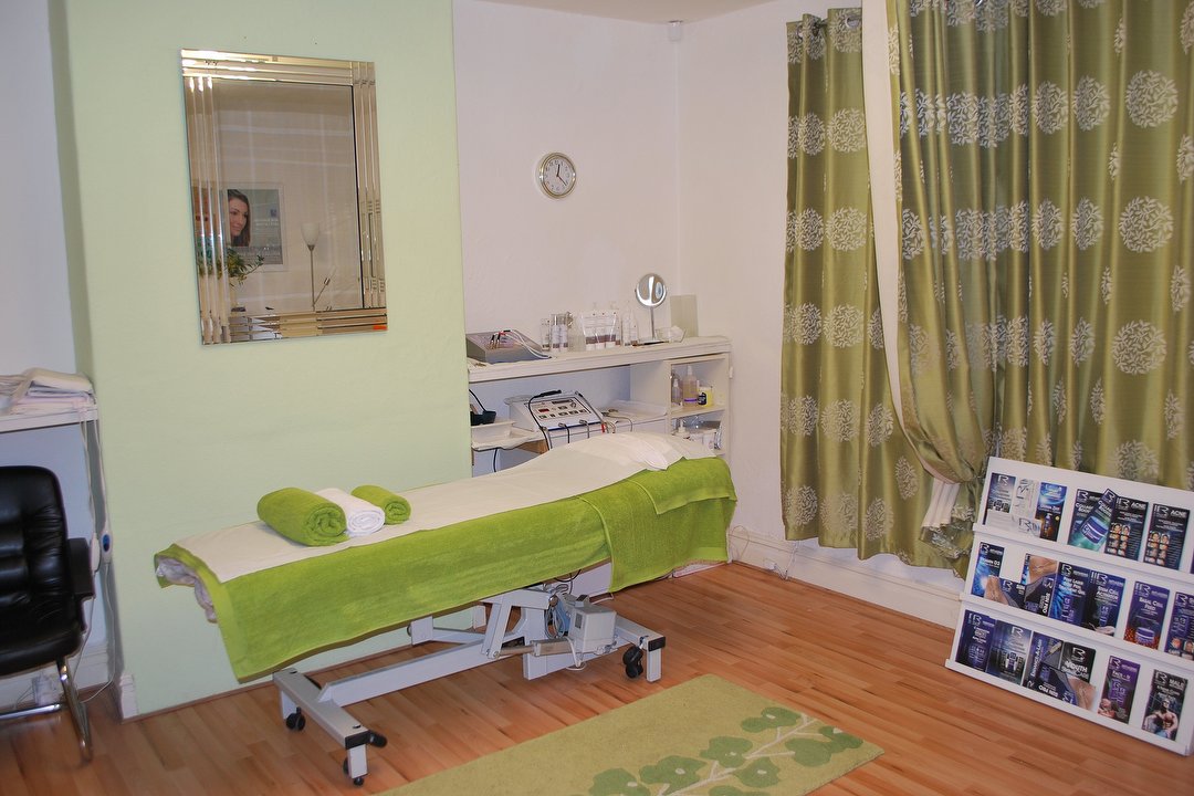 Bodyline Plus, Rawdon, Leeds
